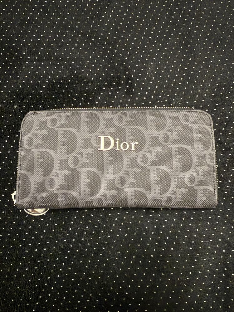 Duzy portfel dior