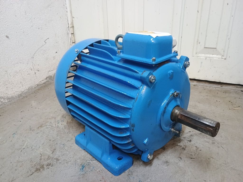 Silnik 5,5KW 1440/min motor indukcujny elektryczny