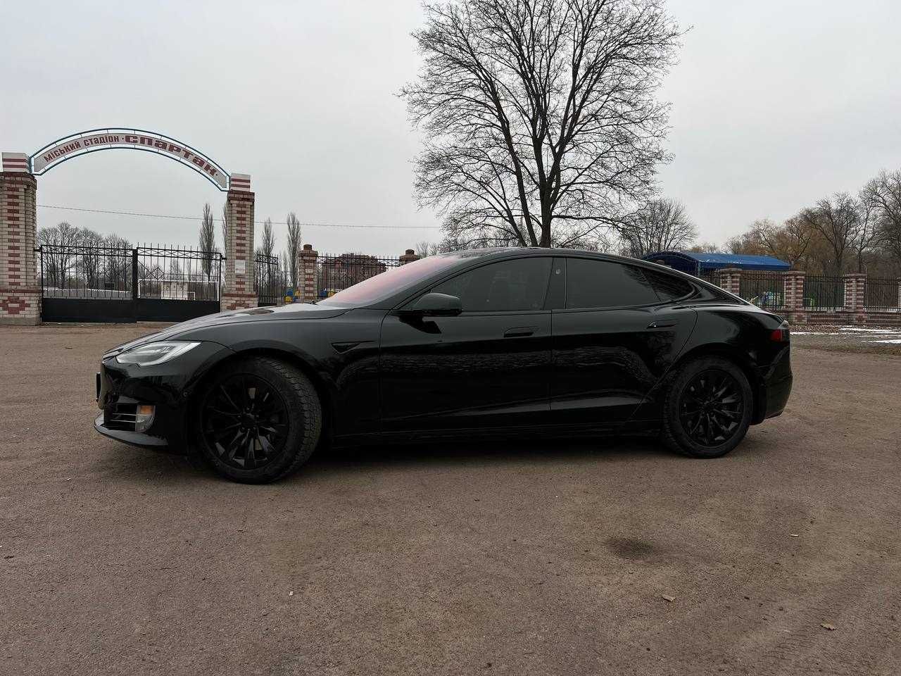 Tesla Model S 75 rest 2017року