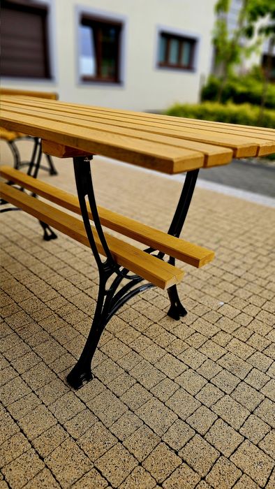 Królewski Stół ogrodowy, dębowy blat, aluminiowe nogi