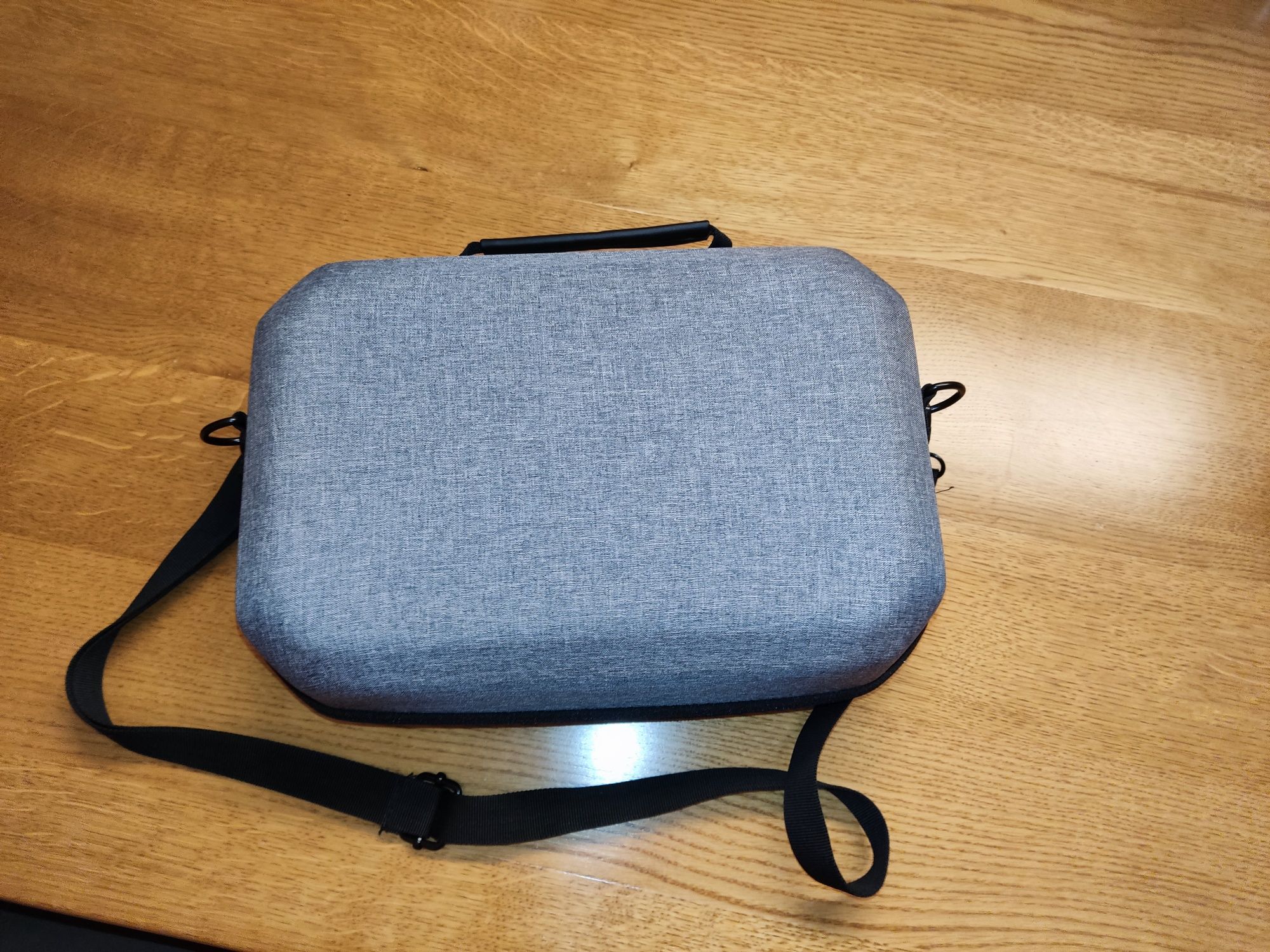 Twardy futerał/etui do gogli Meta/Oculus Quest 2