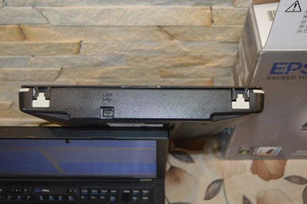 Планшетний сканер Epson Perfection V19