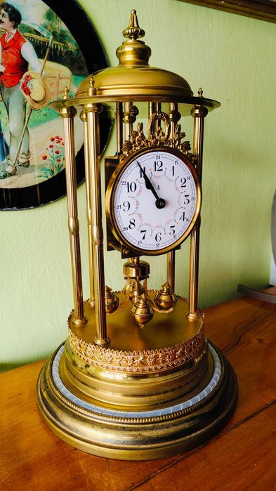 Zegar roczny Gustav Becker