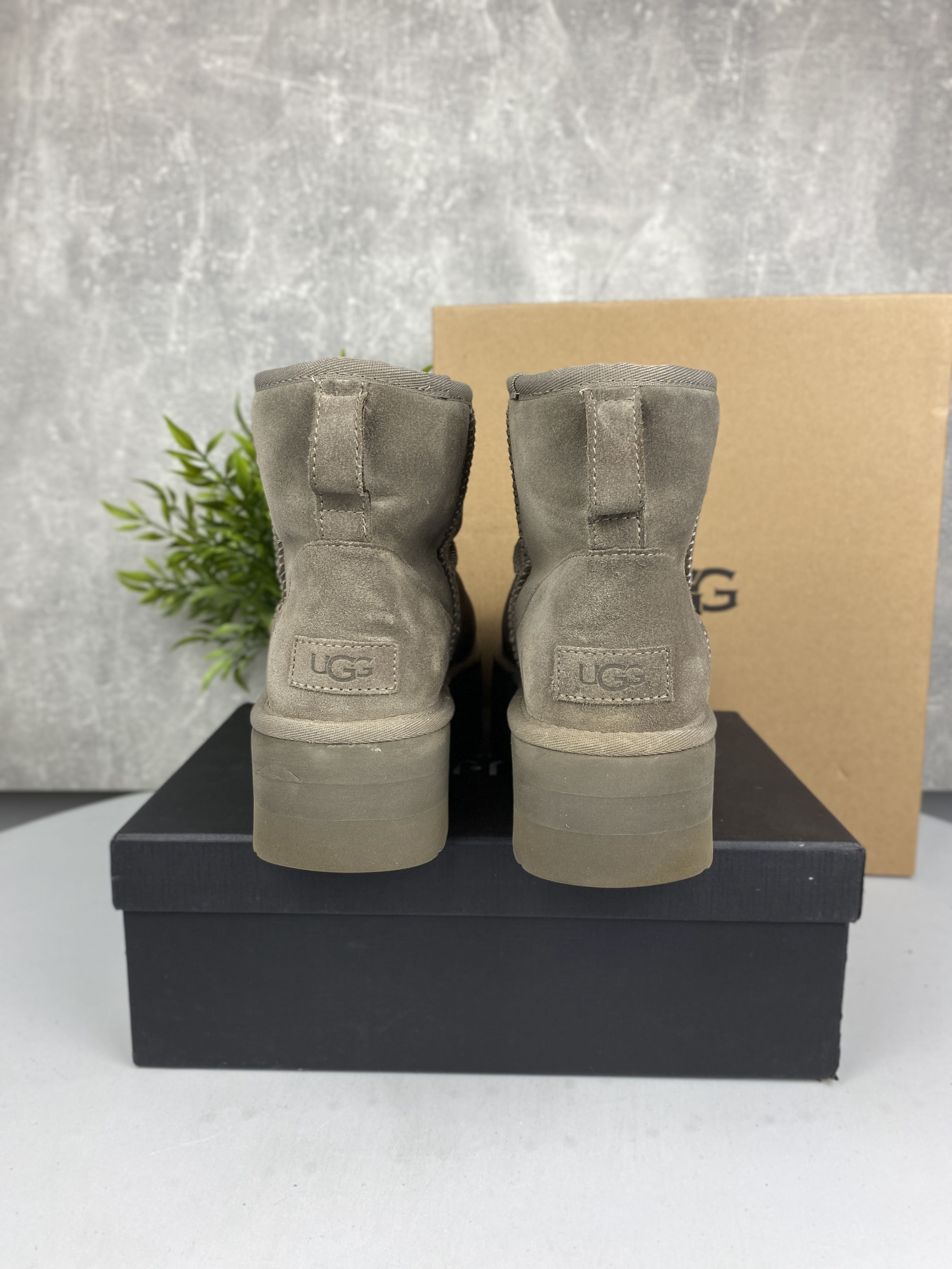 Bardzo dobre / buty śniegowce / UGG / Classic Mini Platform / r. 39