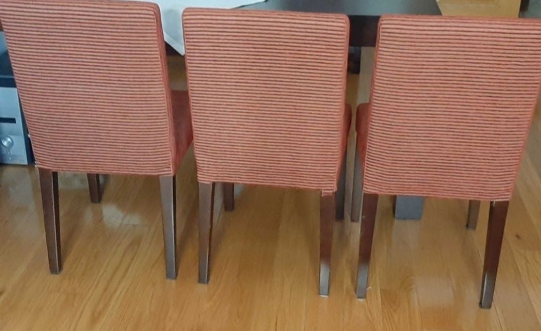 6 cadeiras de jantar em tecido, 50€ cd
