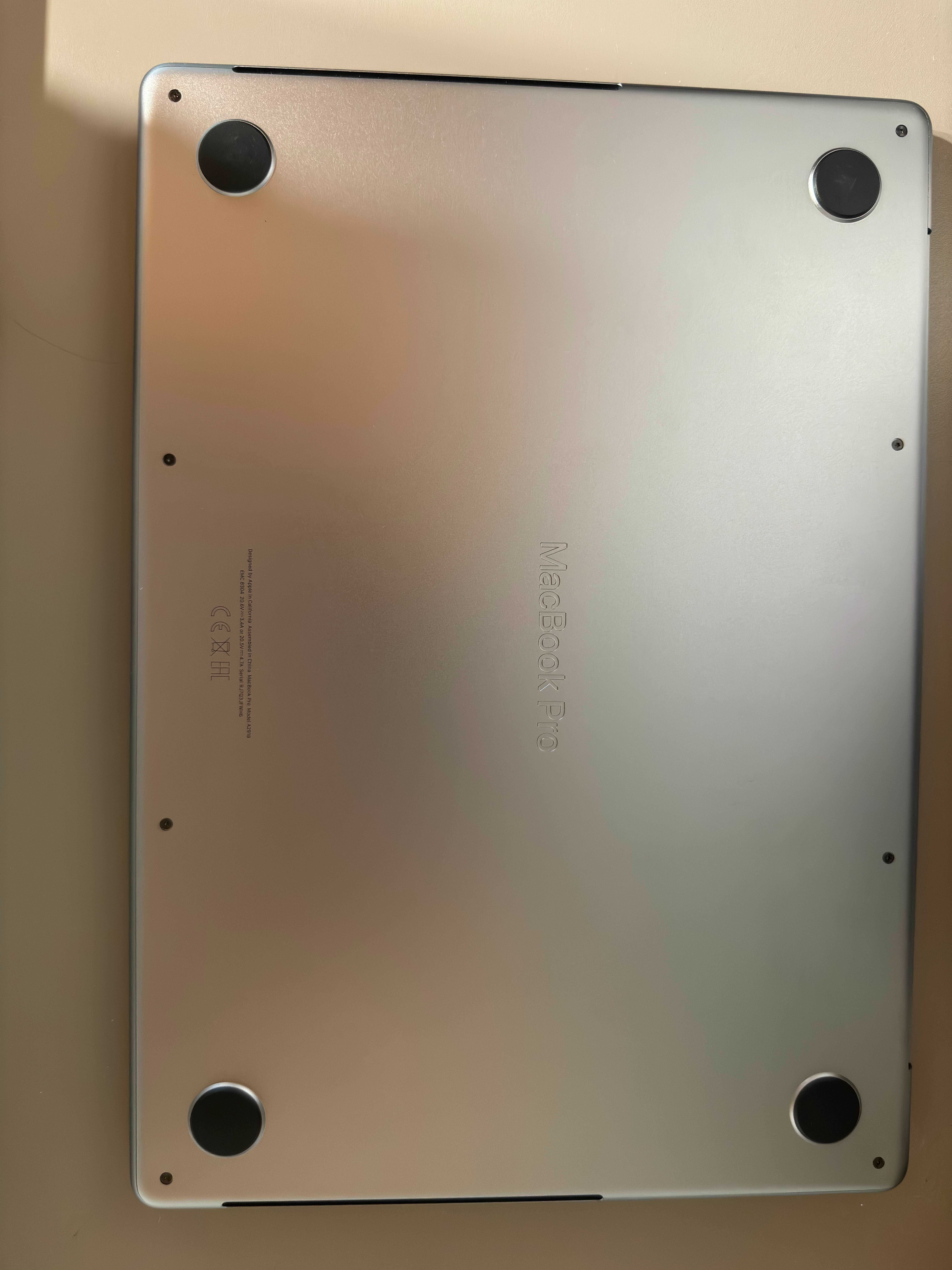 Macbook Pro 14 M3 8GB 512GB Rozszerzona Gwarancja