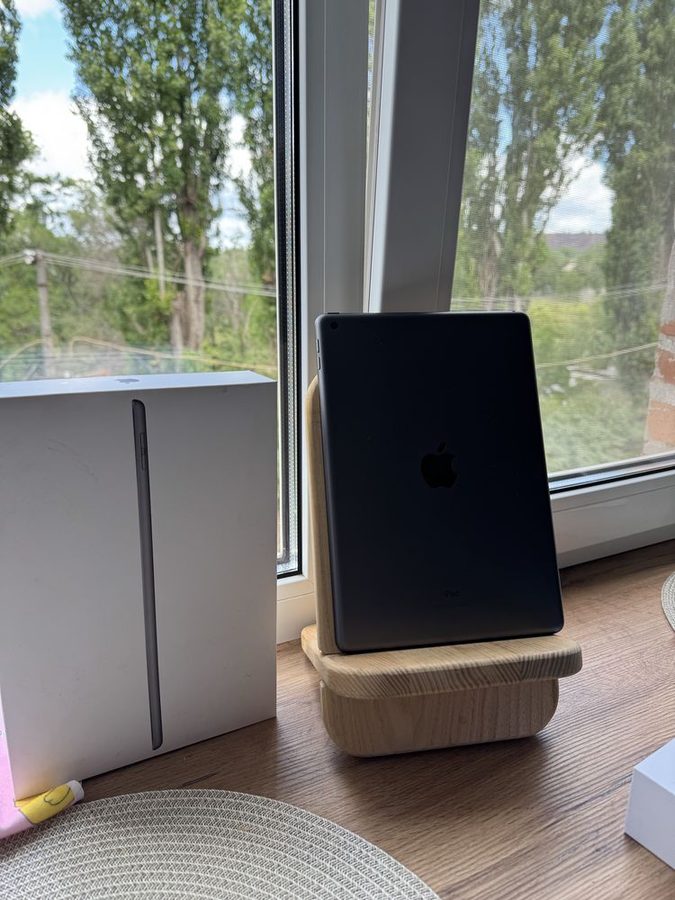 ipad 8 32 gb в отличном состоянии