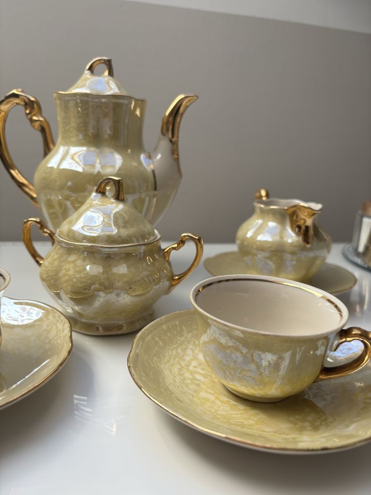 porcelanowy zestaw herbaciany Chodzież lata 60 70