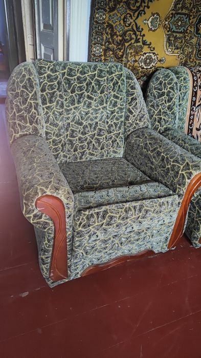 Комплект диван та 2 крісла ( розкладні)