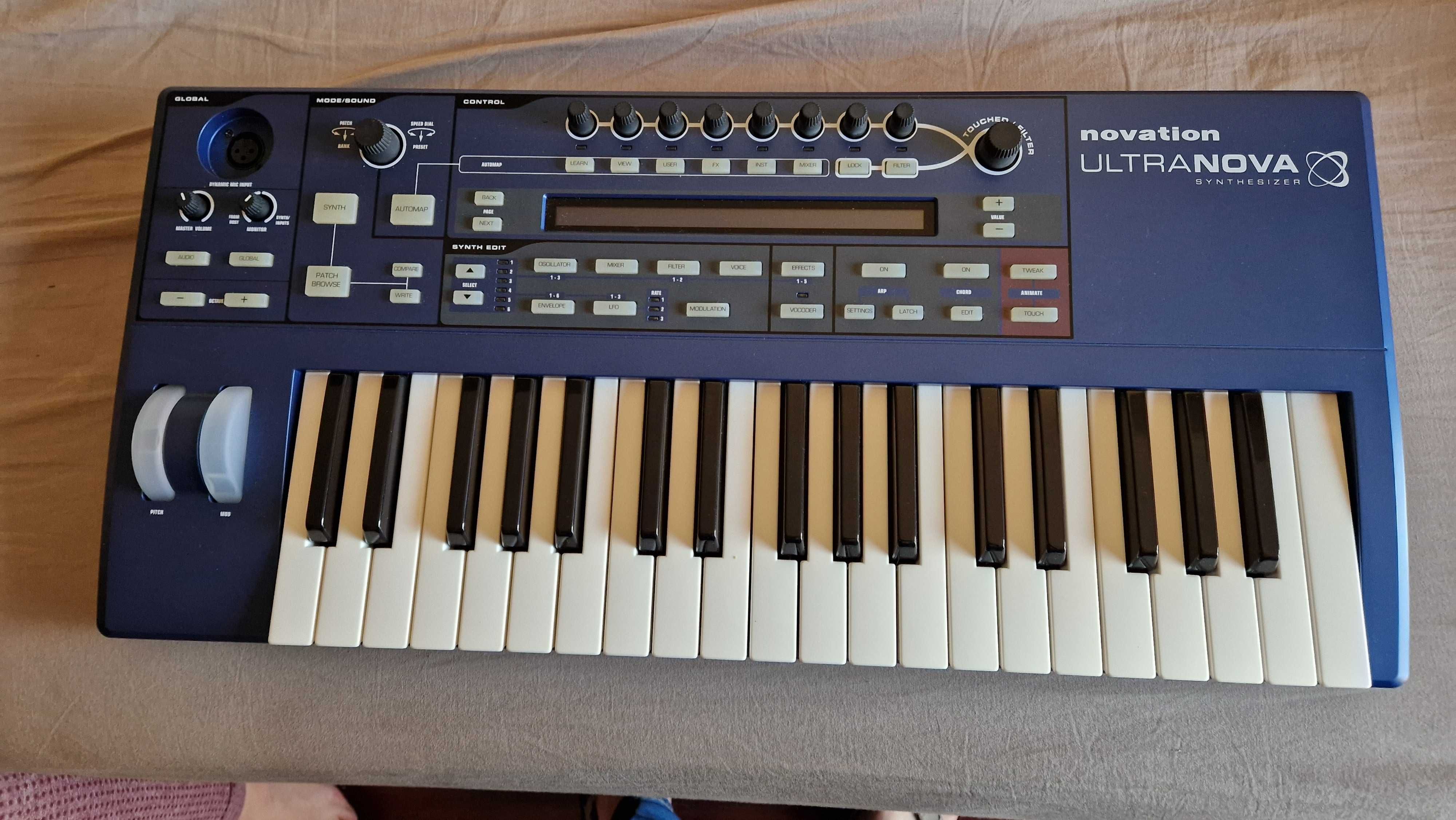 Novation Ultranova