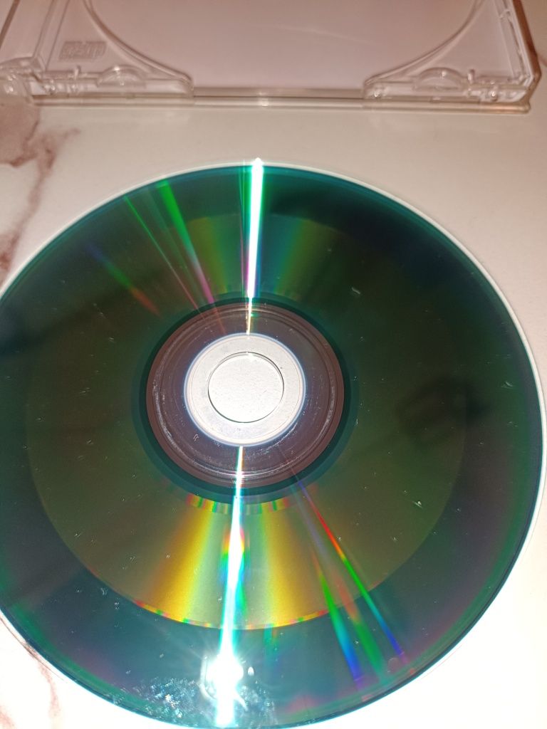 Płyty cd-r audio z muzyką metalową tłoczone przez Taiyo Yuden