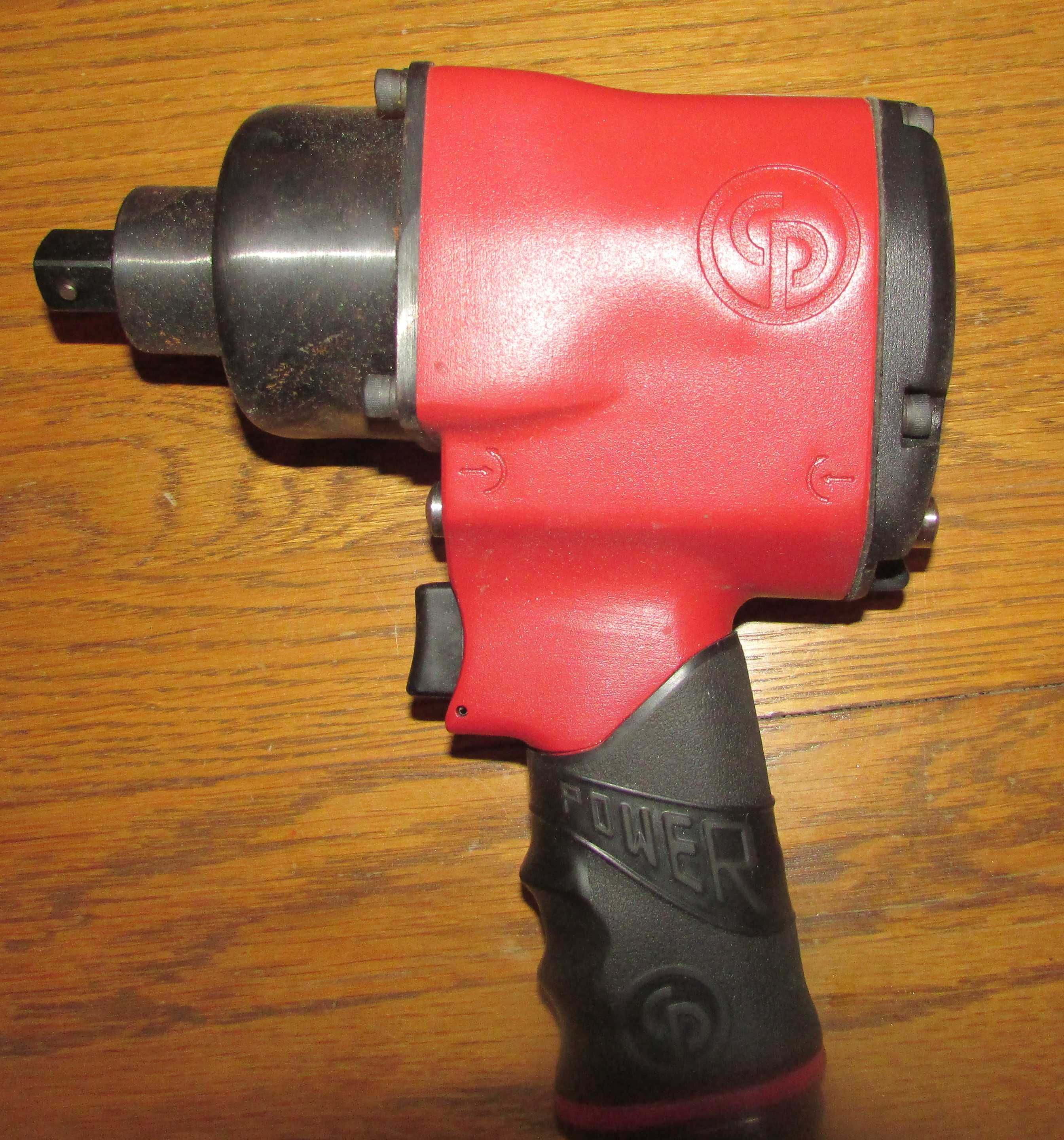 Chicago Pneumatic CP 6500 RS to klucz pneumatyczny udarowy.