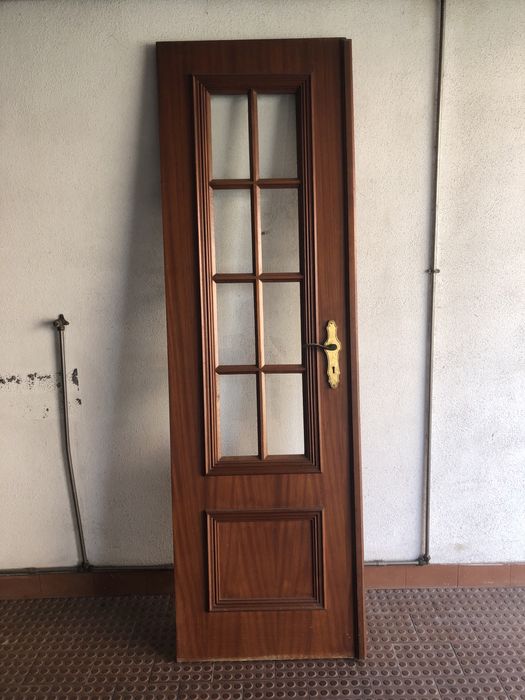 2 Portas de madeira