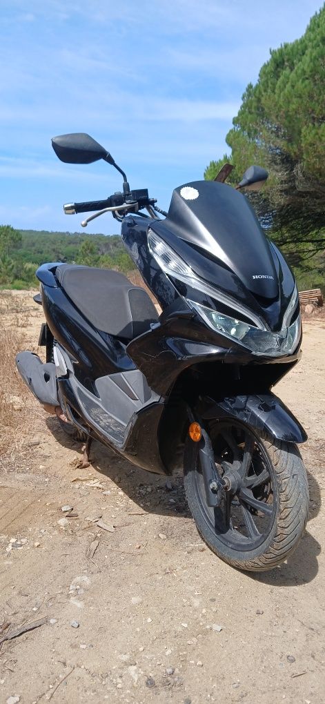 Pcx 2019 preta km baixo