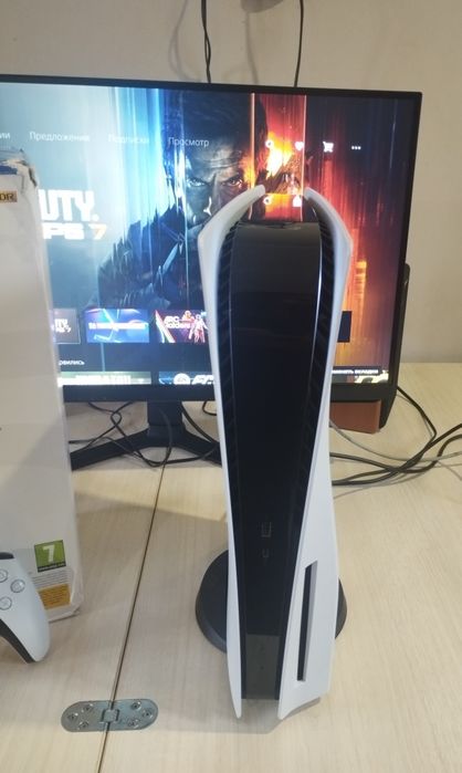 Sony Playstation 5 Blu-ray в отличном состоянии