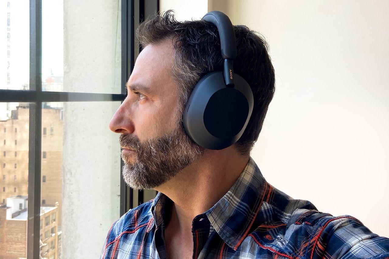 Навушники з мікрофоном Sony WH-1000XM5 Midnight Blue (WH1000XM5L.CE7)