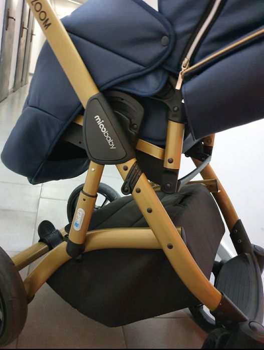 2в1 Коляска Mioobaby Zoom Royal Edition Navy-Gold