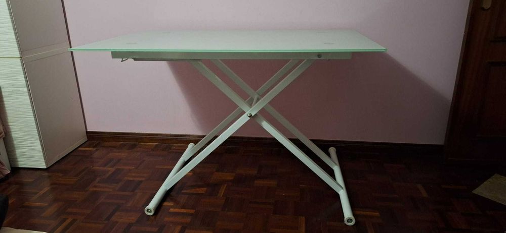 Mesa / Secretária vidro