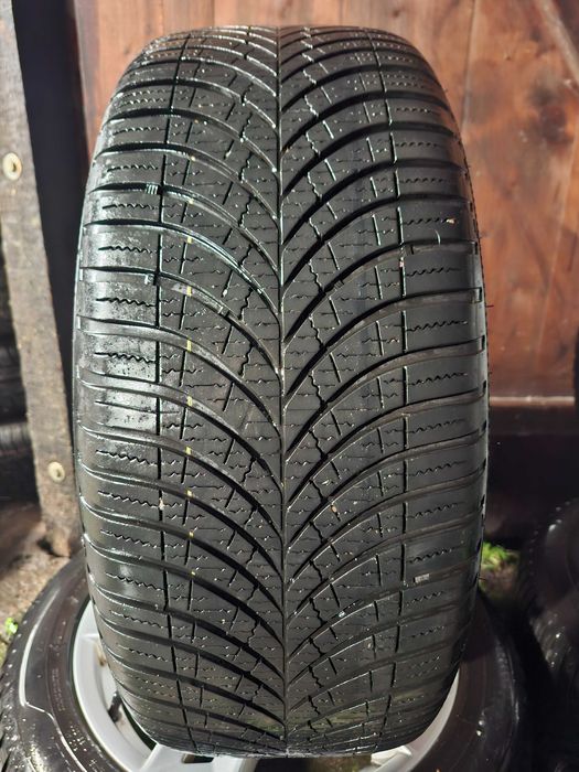 Koła całoroczne Alufelgi Audi A4 A5 225/50R17 5x112 ET38 Goodyear
