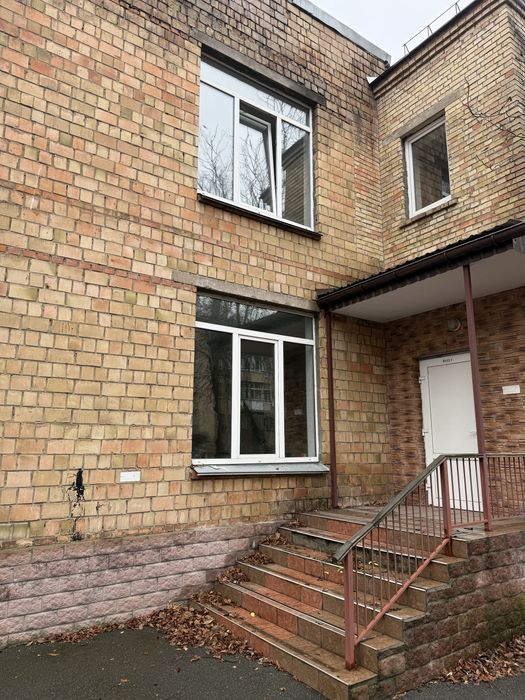 Металопластикові вікна та двері бу в асортименті