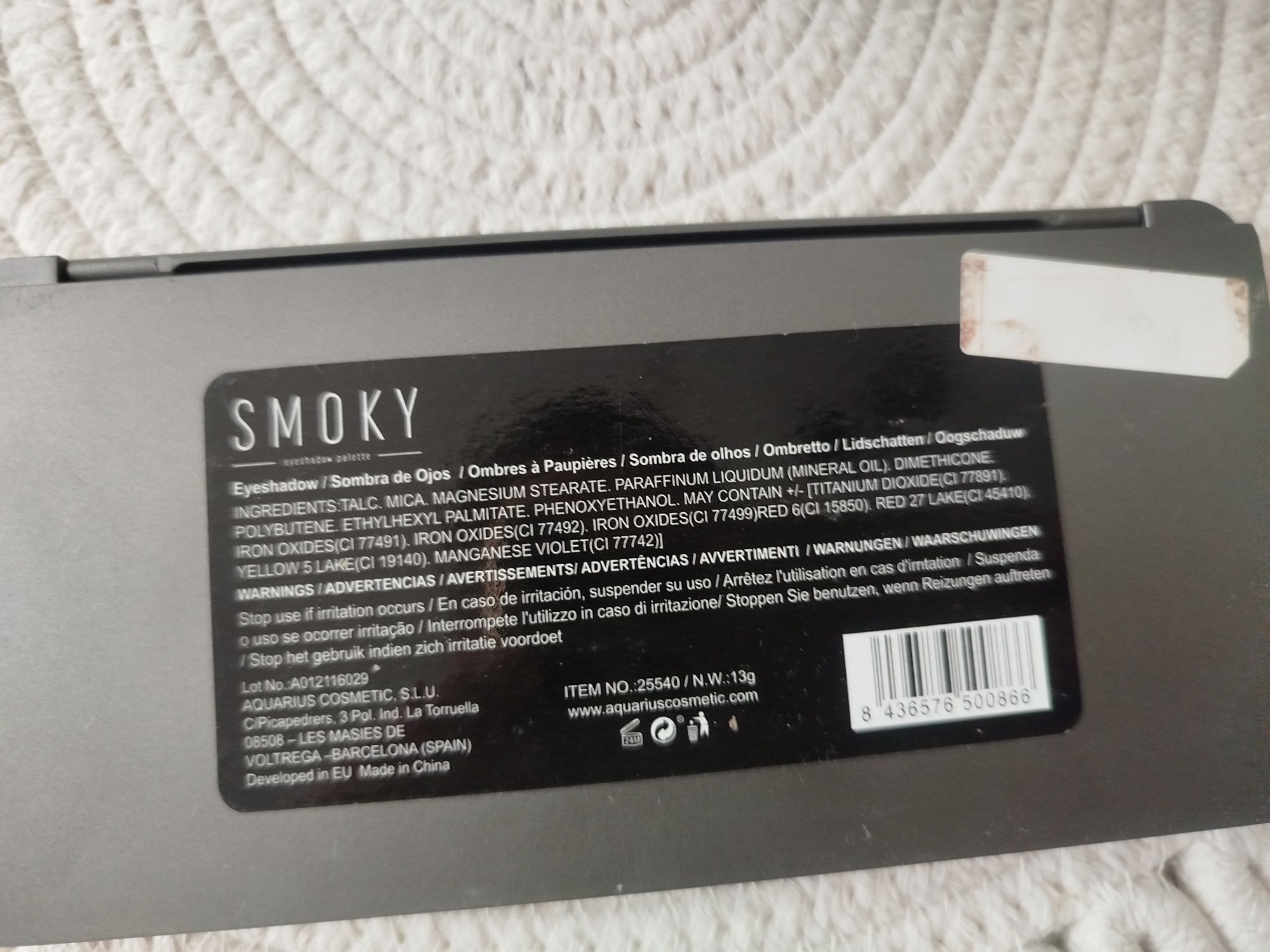 Cienie smoky millenials
