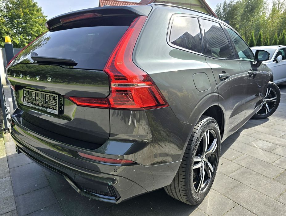 Volvo XC 60 B4 2023r R-DESIGN DARK PLUS kamera asystent Z NIEMIEC