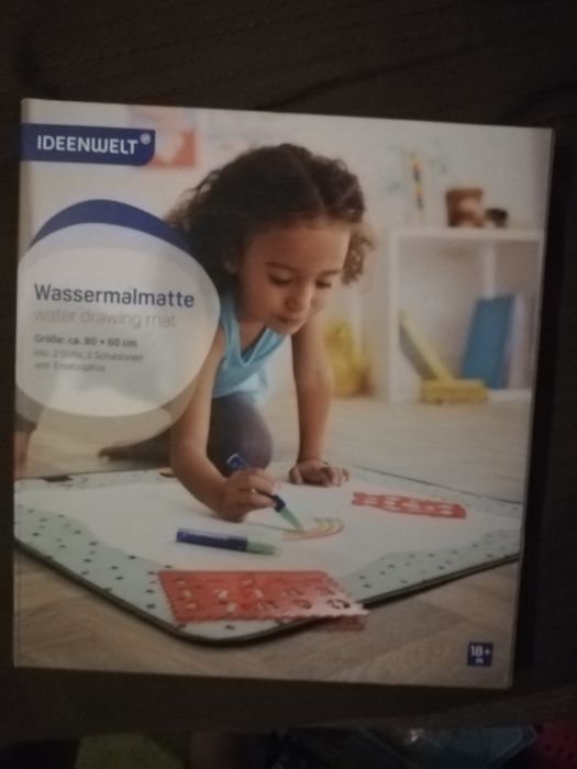 Nowa mata do malowania wodą.