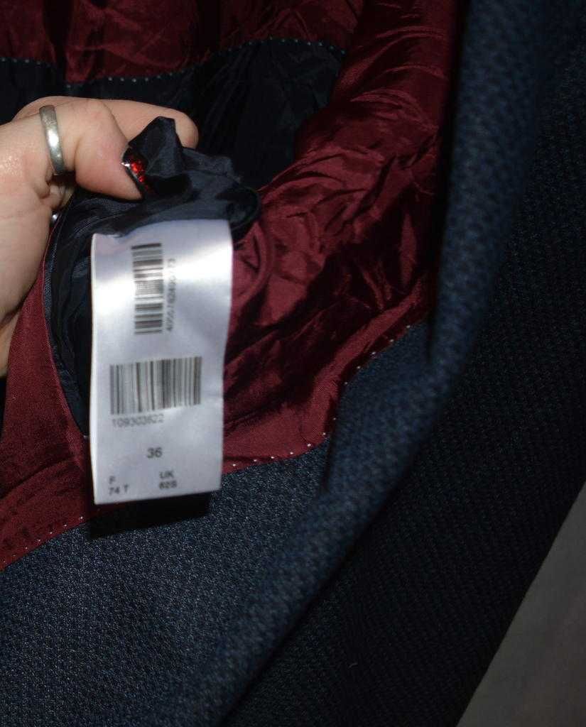 Sportowo-elegancka marynarka wełniana Digel 36