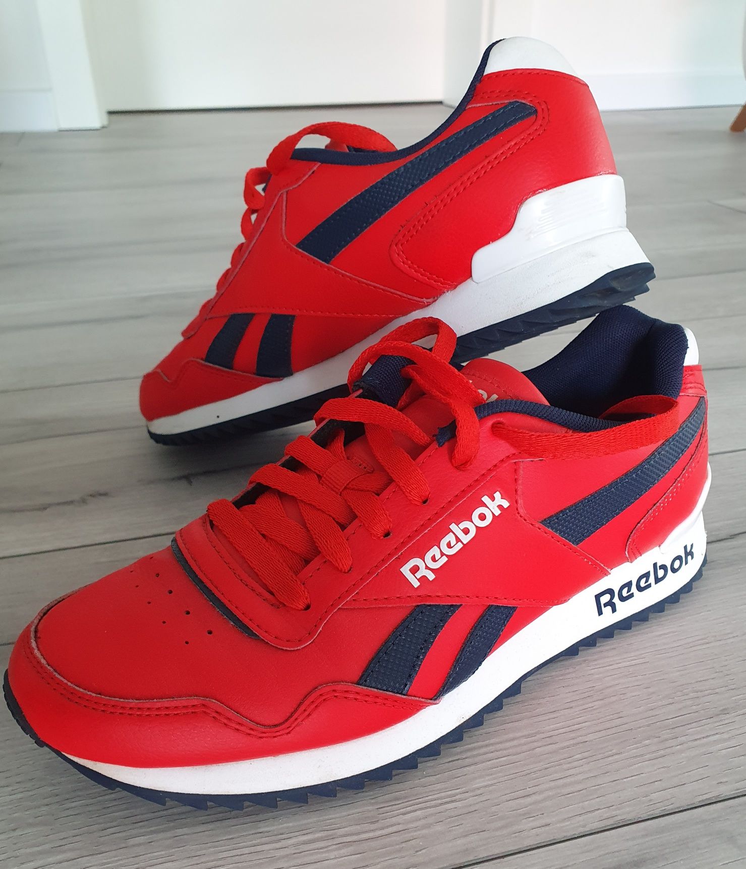 Reebok buty unisex sportowe czerwone  rozmiar 40