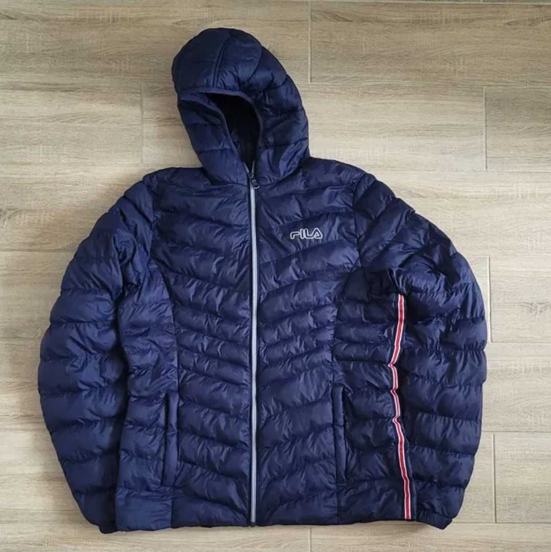 Курточка Fila с капюшоном женская
