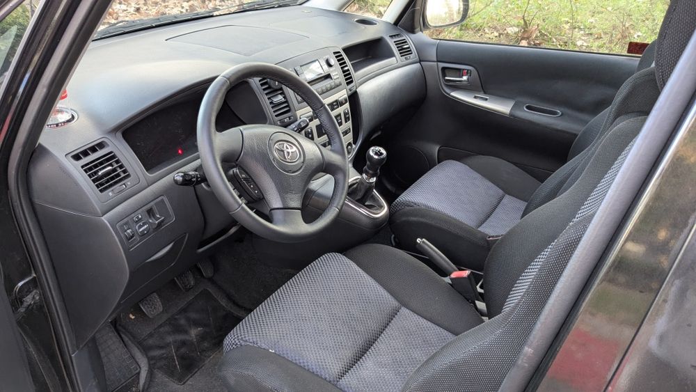 Toyota Corolla Verso 2002