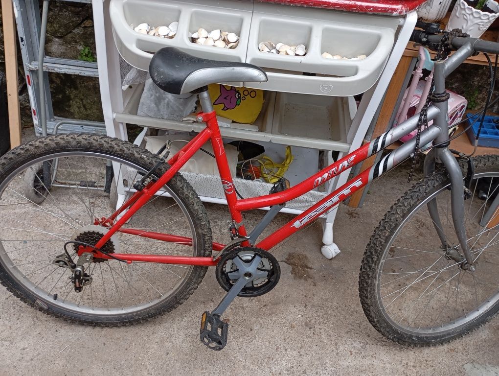 70€  bicicleta Shimano roda26 tem corrente partida entrego e