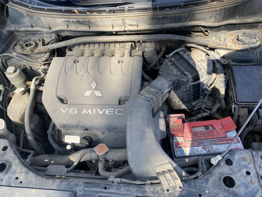 Mitsubishi Outlander 3.0л.
