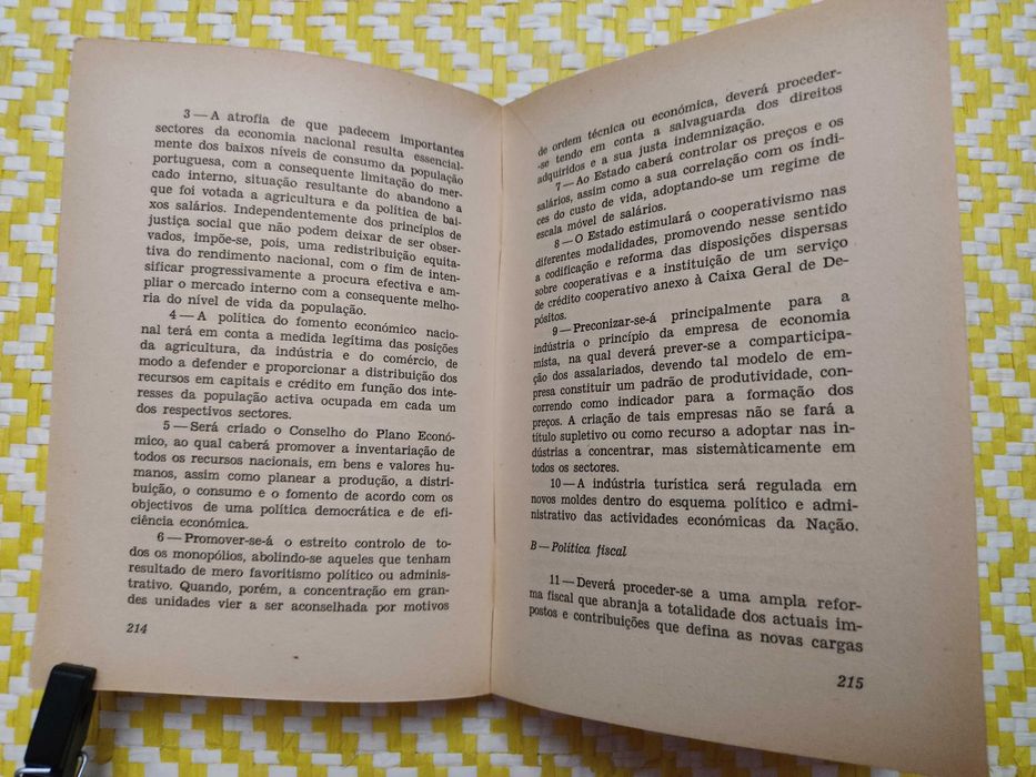 Para um dossier da Oposição Democrática  

S.Ferreira e  Arsénio Mota