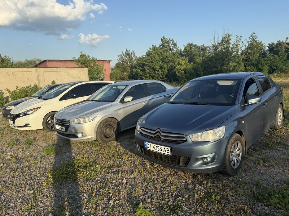 Работа в такси водителем