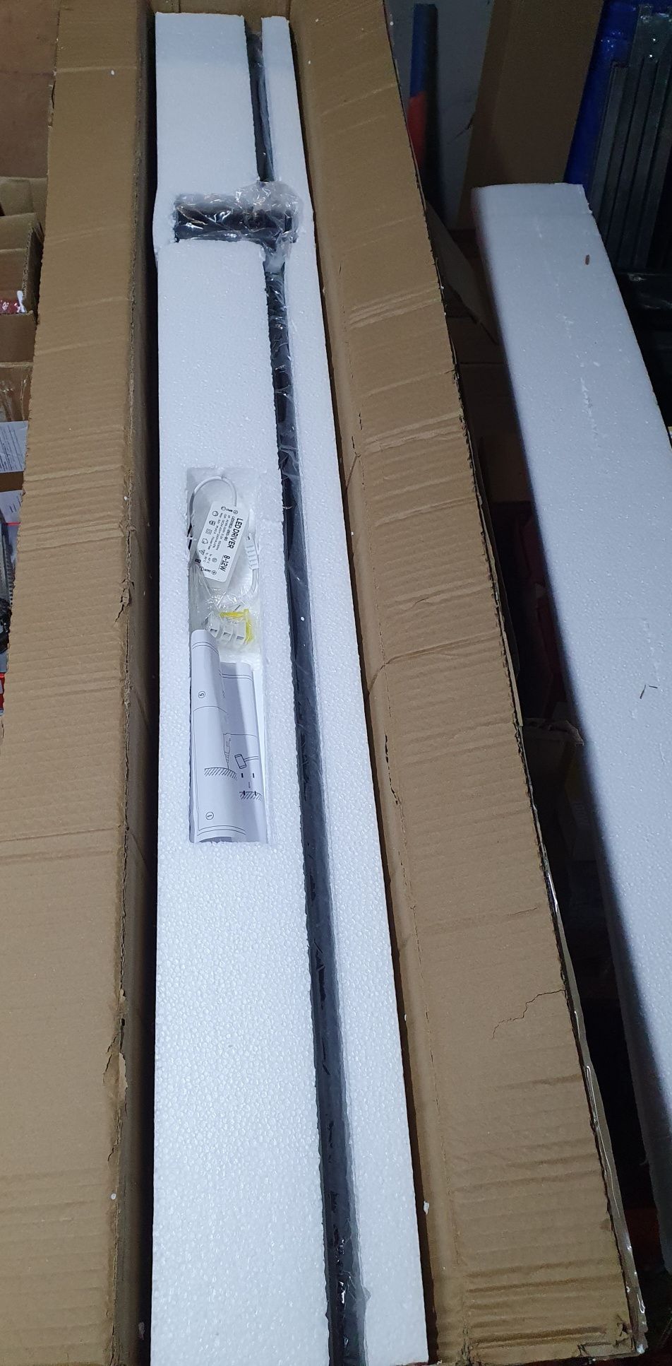 Kinkiet / lampa LED, 120cm, barwa ciepła