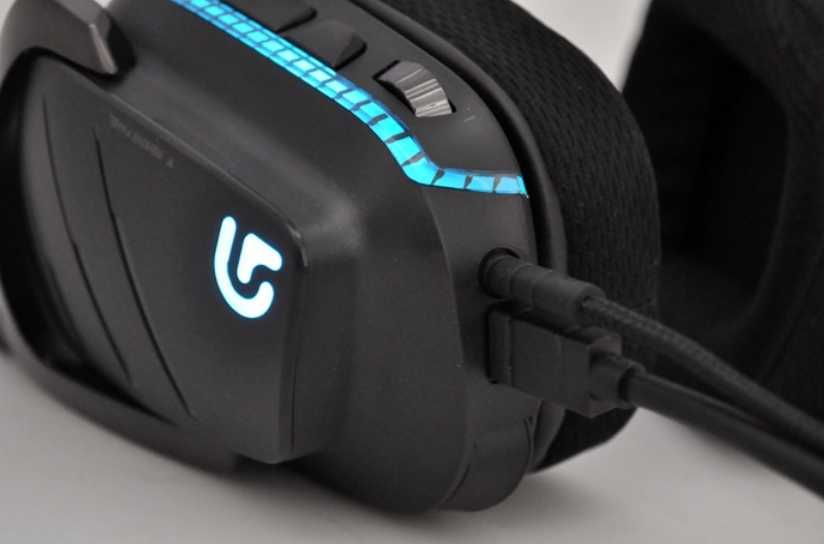 Auscultadores Logitech Artemis RGB como novos