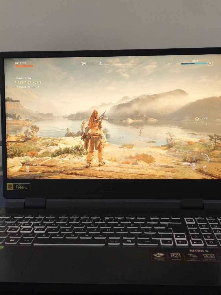 Acer Nitro 5 (RTX 4050)