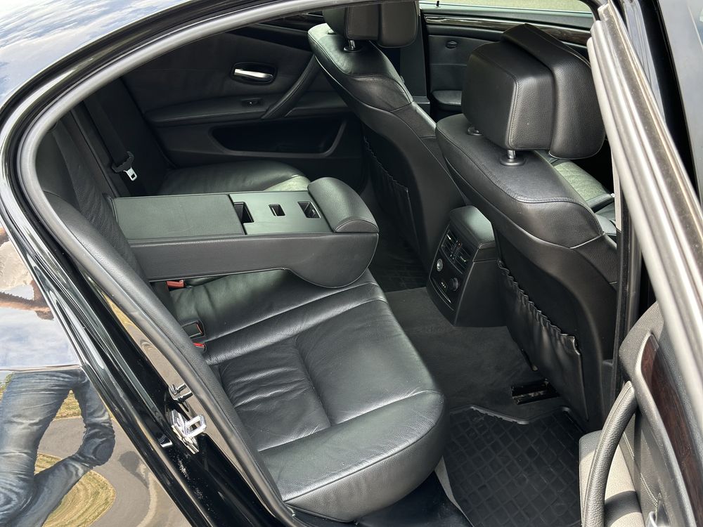 BMW 523i E60 2007 рік Офіційна