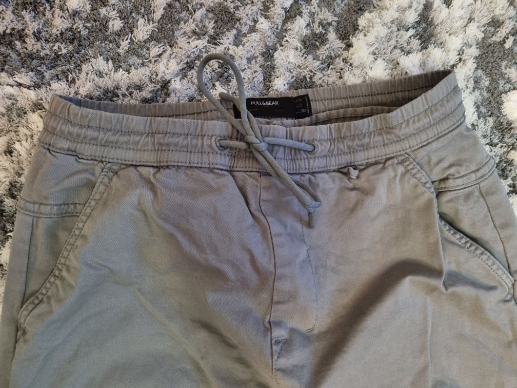 Spodnie męskie jogger rozmiar S Pull and Bear