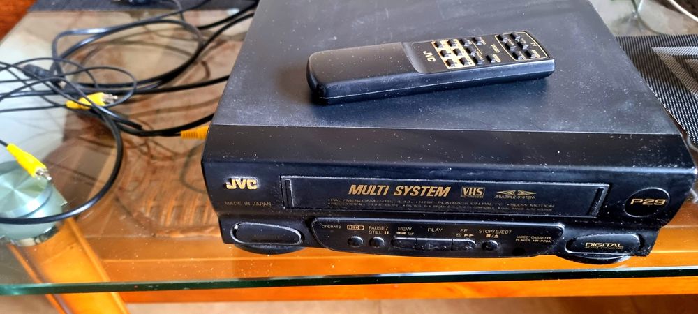 Відеопрогравач касетний