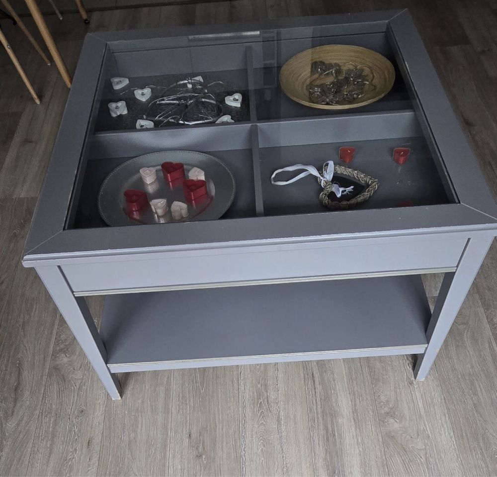 Stolik kawowy 93x93 Ikea szuflada ze szklem