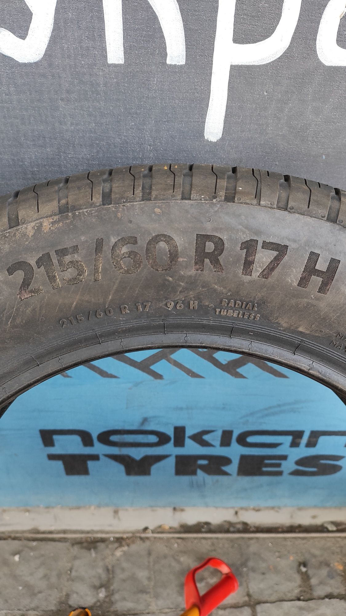 Шини Continental літні 215/60 R17