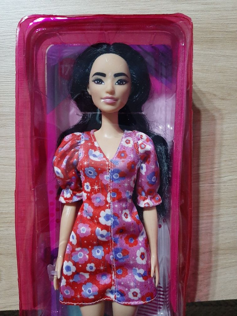Lalka Barbie Fashionistash nowa Mattel
Polecam I zapraszam
