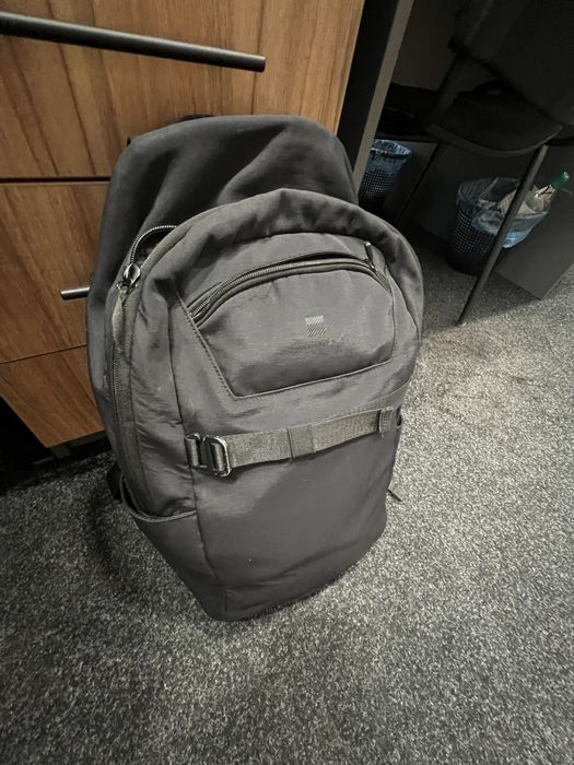 Рюкзак SuperDry чорний