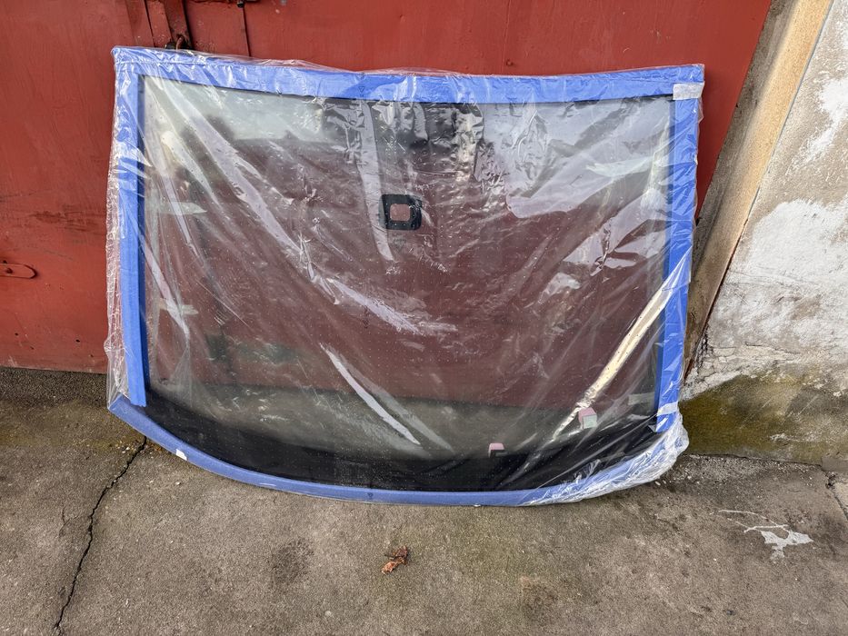 Vw Golf Plus nowa oryginalna szyba  przod sensor