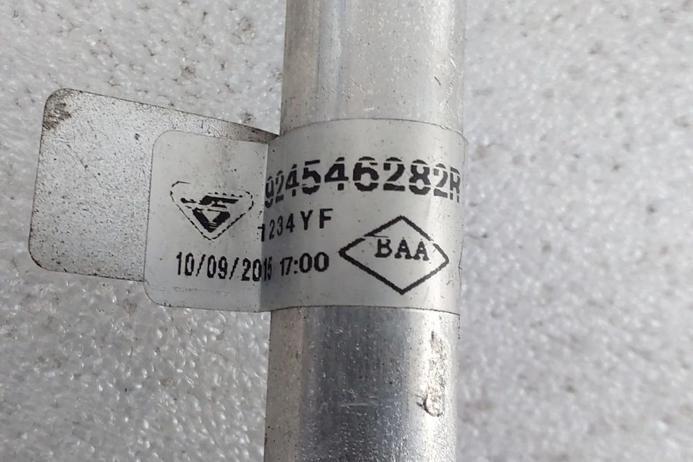 Tubo AC RENAULT Megane IV (B9A/M_)