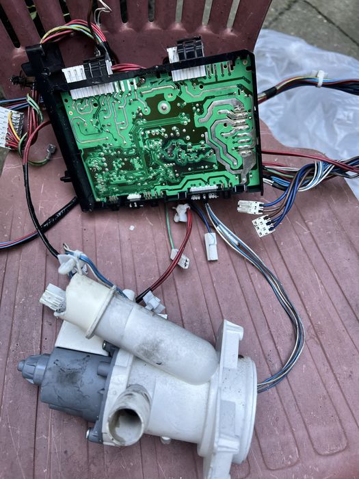 Czesc do pralki.candy mini