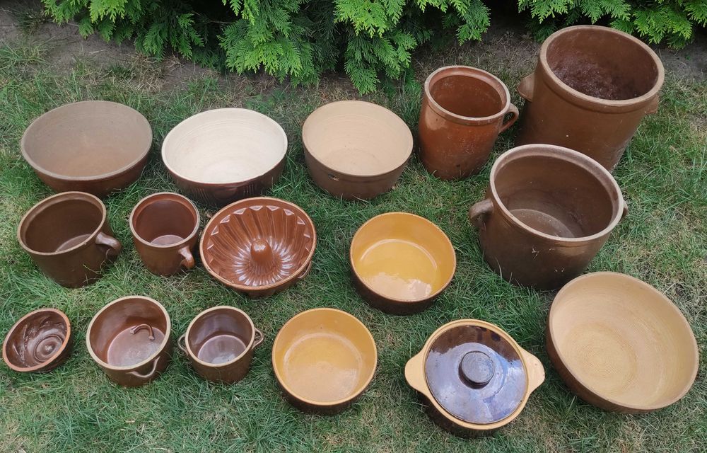 Naczynia kamionkowe w bardzo dobrym stanie
