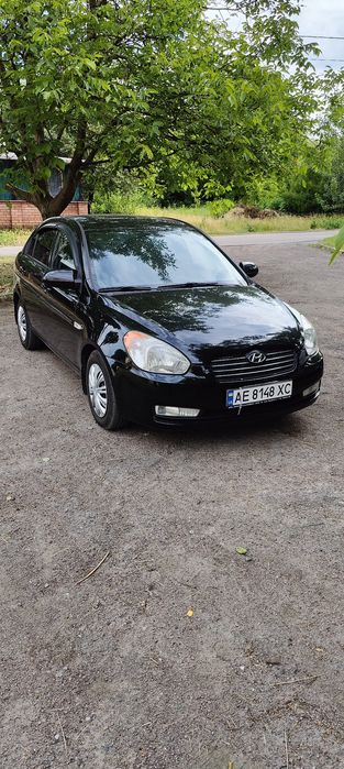 Hyundai Accent  1.6 AT